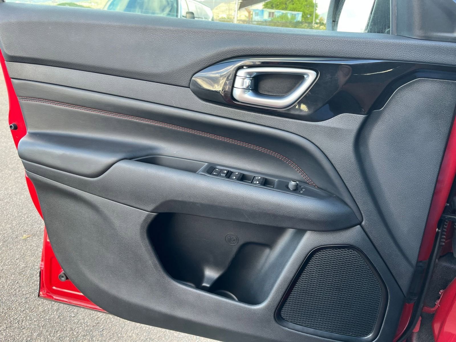 Thumbnail: 2023 Jeep Compass - 20