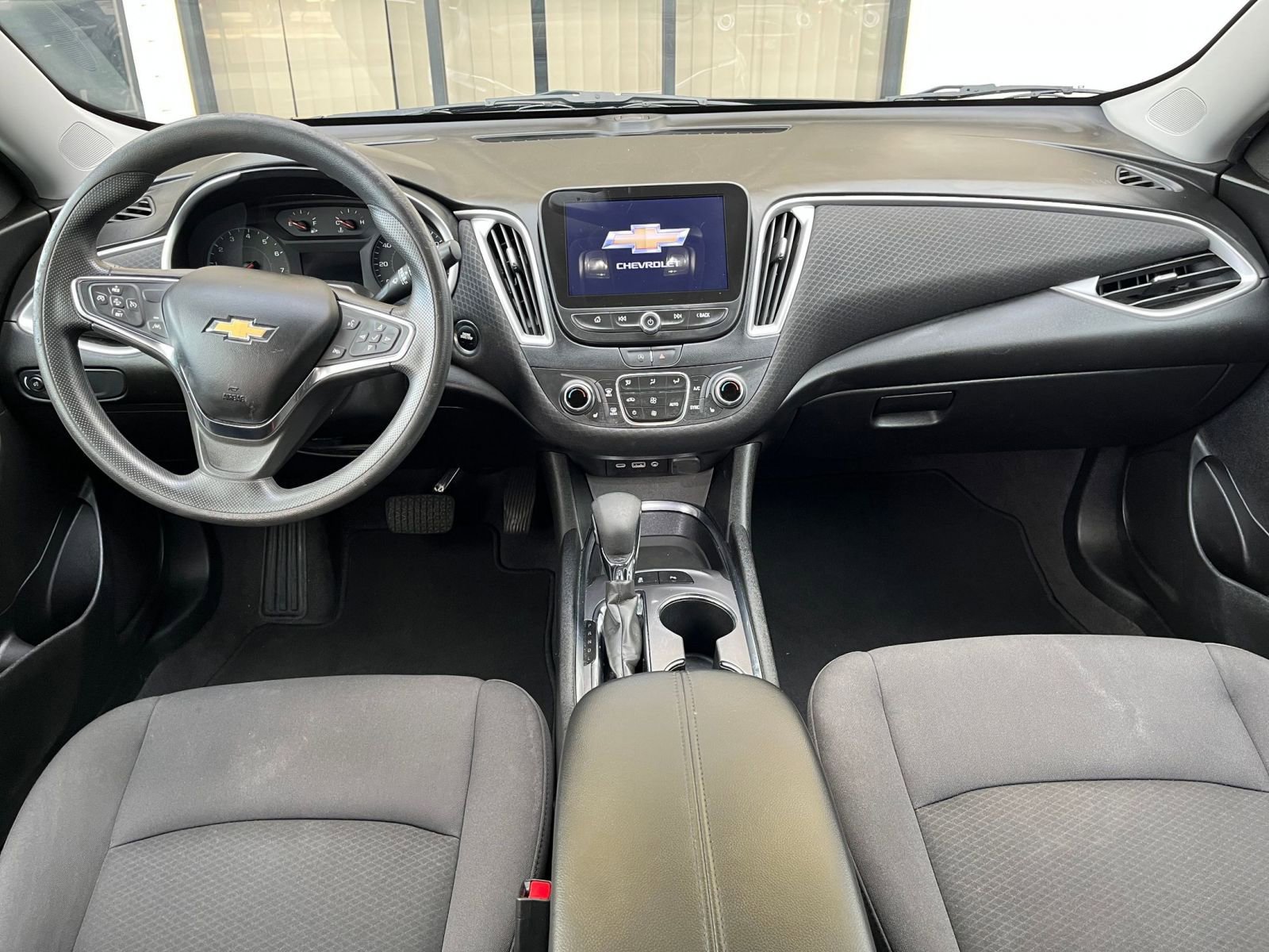 Thumbnail: 2023 Chevrolet Malibu - 33