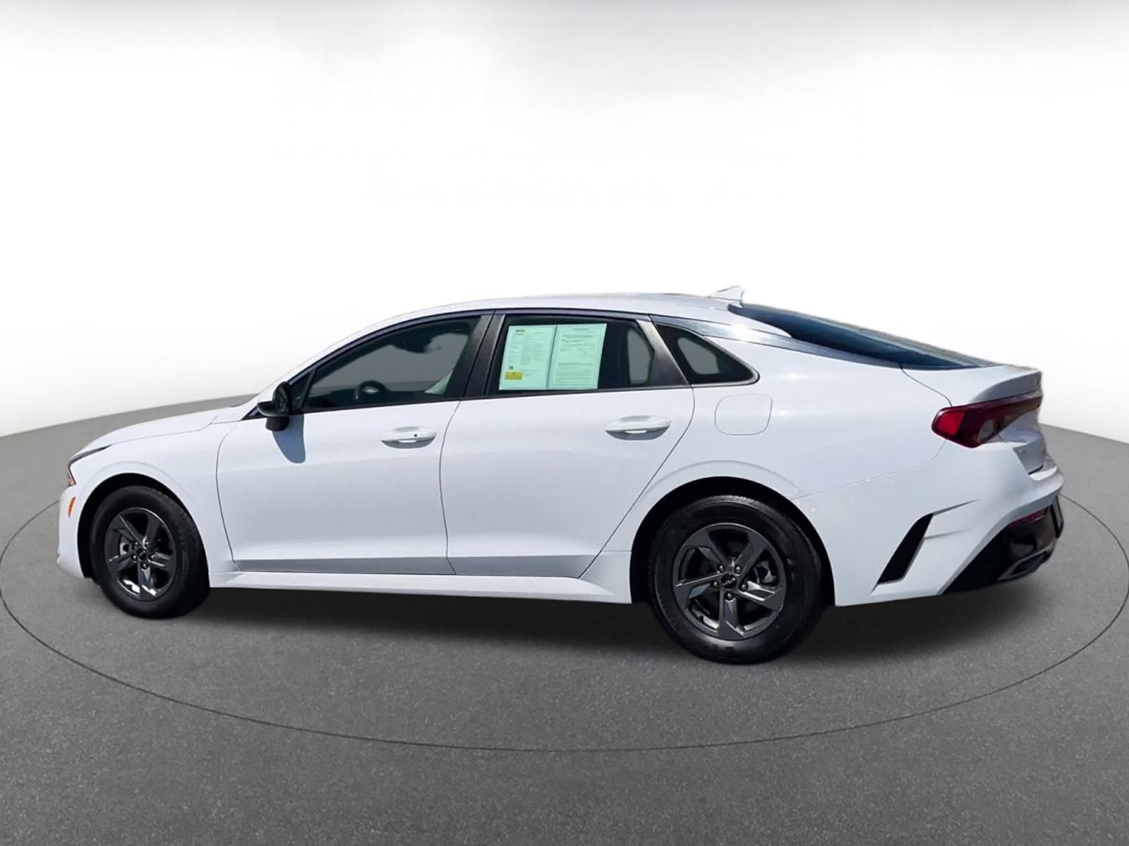 Thumbnail: 2023 Kia K5 - 9