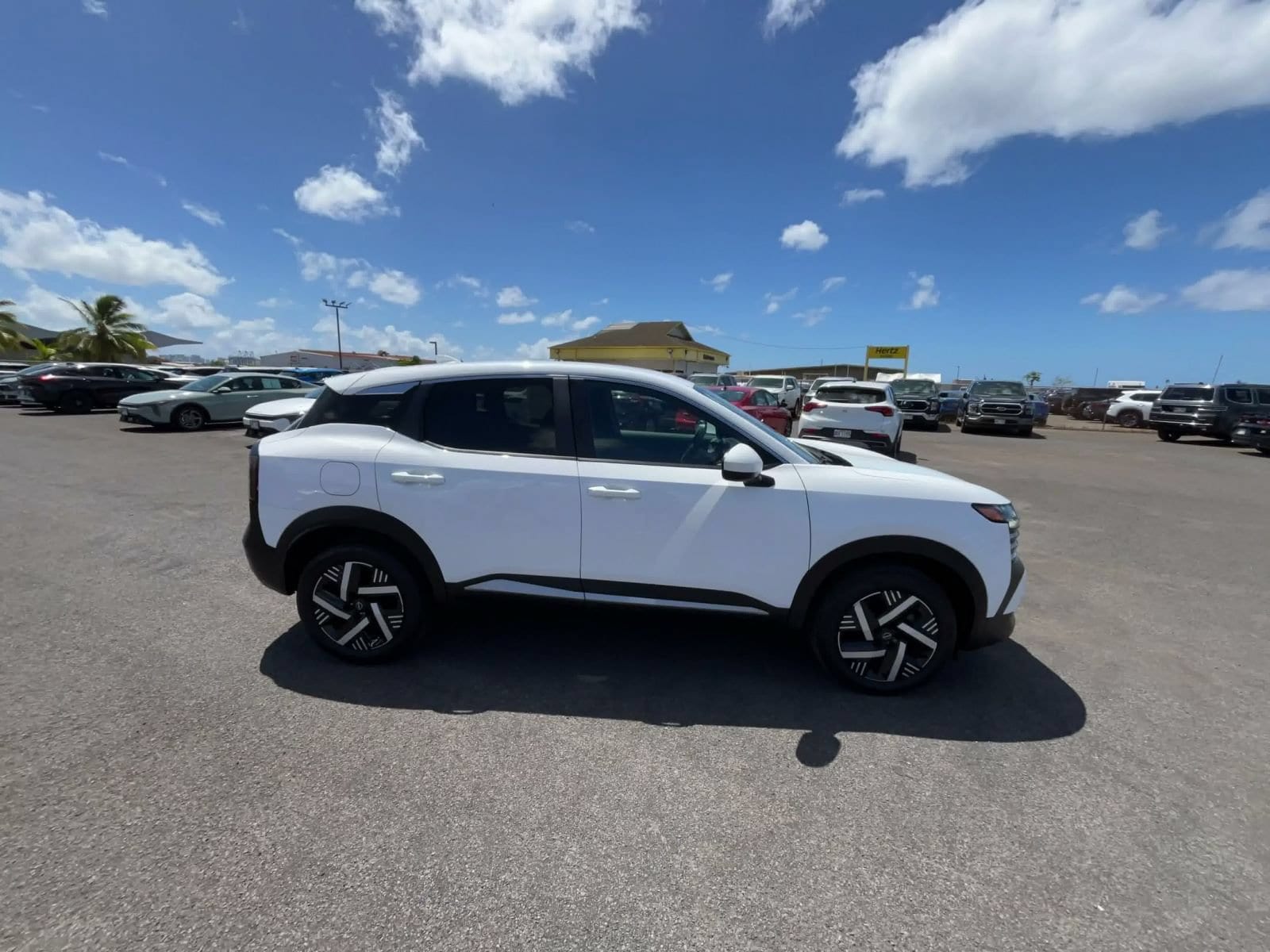 Thumbnail: 2025 Nissan Kicks - 15