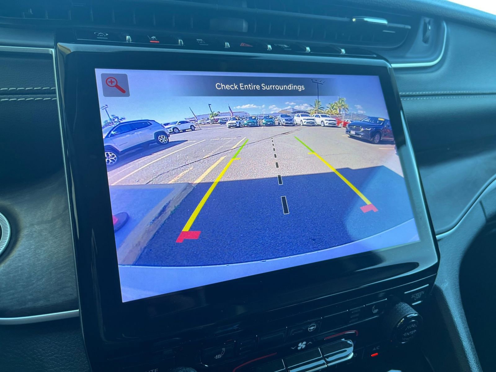 Thumbnail: 2023 Jeep Grand Cherokee - 17