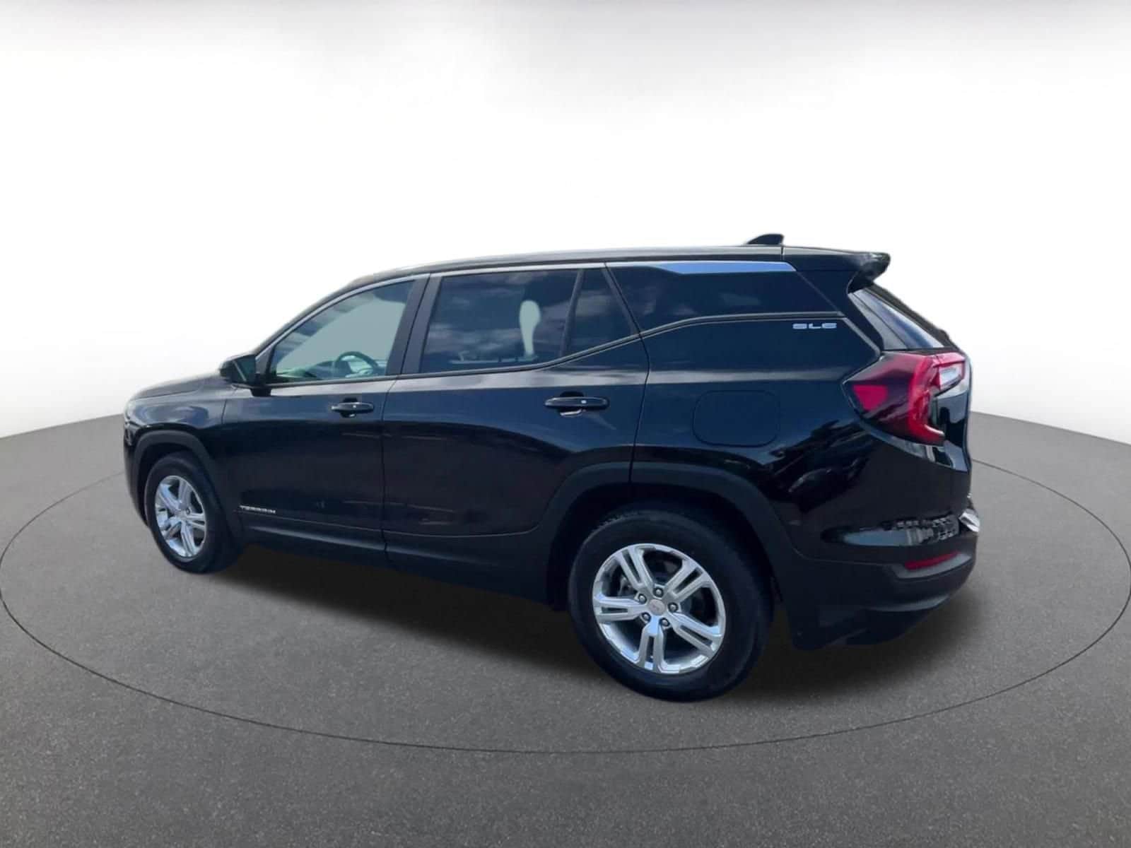 Thumbnail: 2024 GMC Terrain - 10