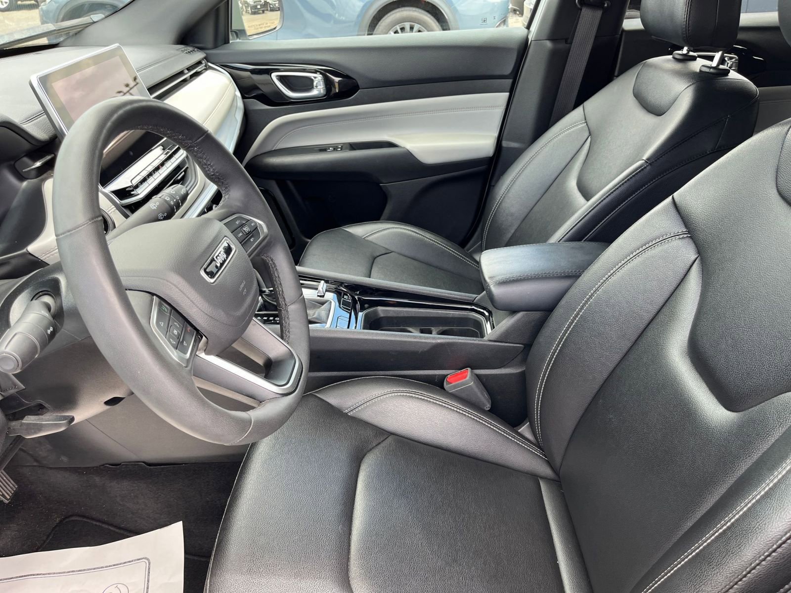 Thumbnail: 2025 Jeep Compass - 28