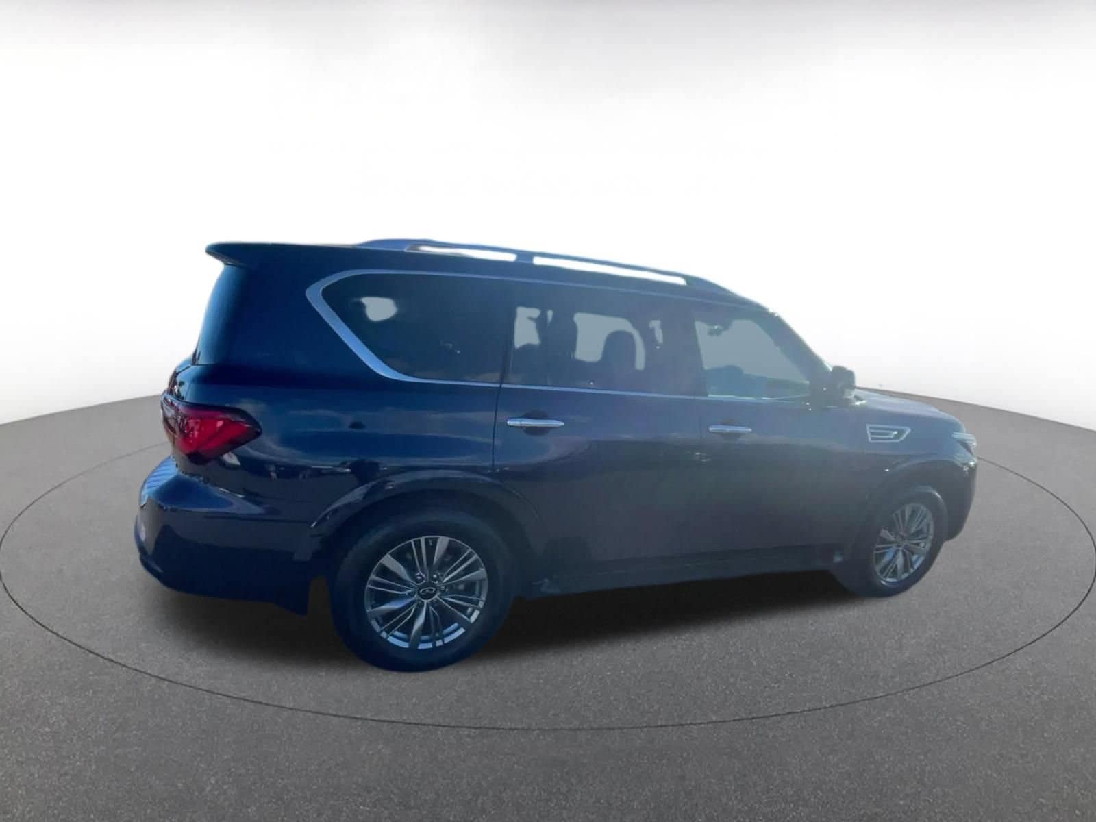 Thumbnail: 2022 INFINITI QX80 - 12
