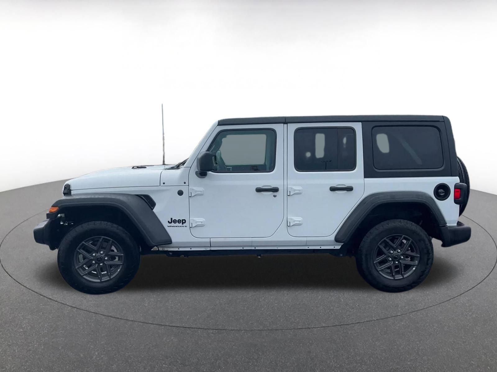 Thumbnail: 2025 Jeep Wrangler - 9