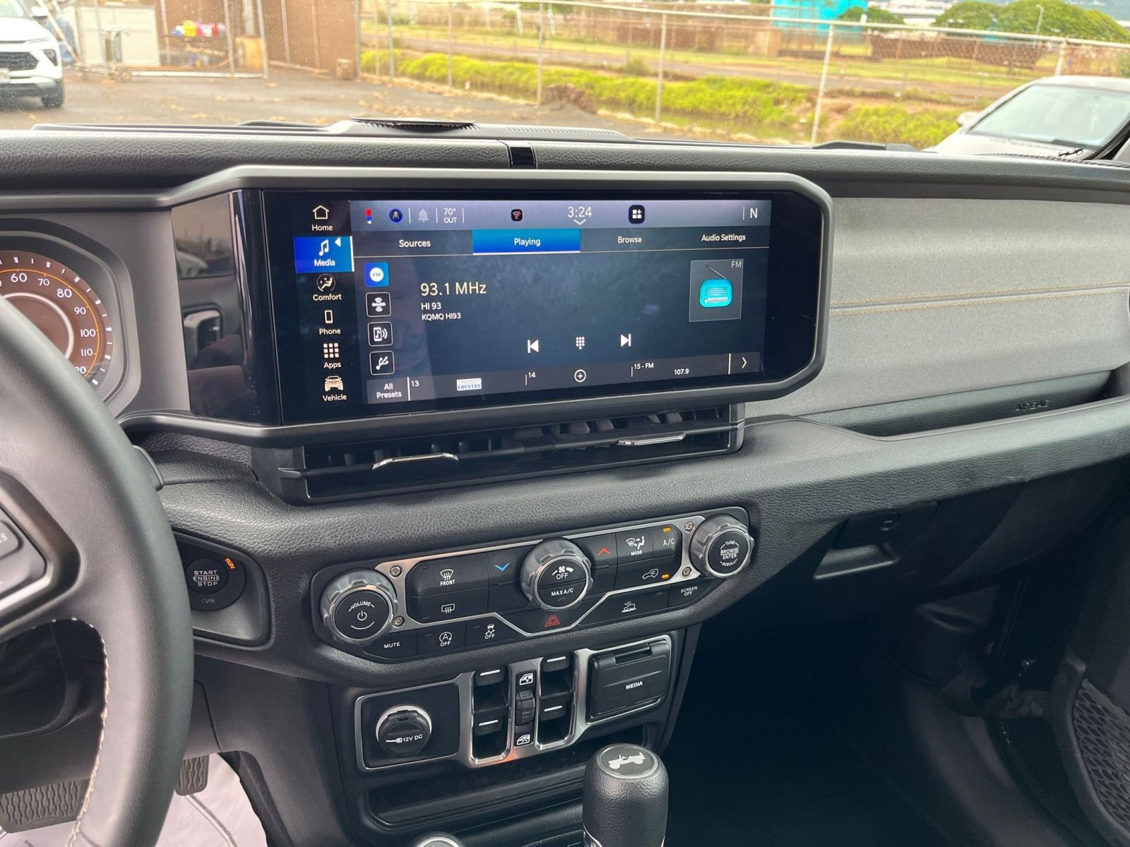 Thumbnail: 2025 Jeep Wrangler - 17