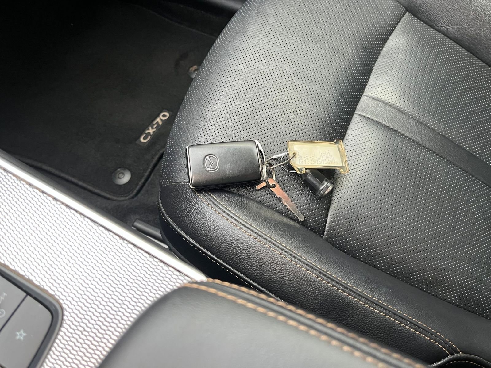 Thumbnail: 2025 Mazda CX-70 - 18