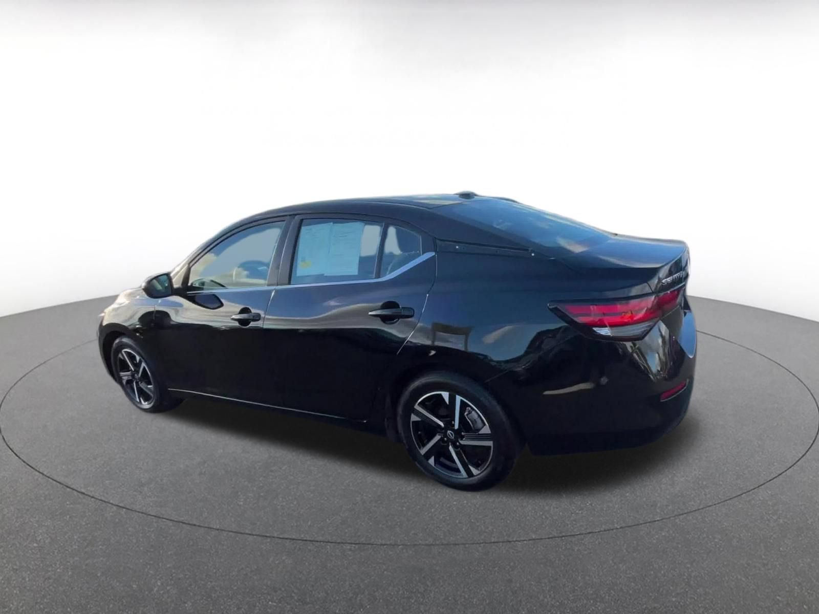 Thumbnail: 2025 Nissan Sentra - 8