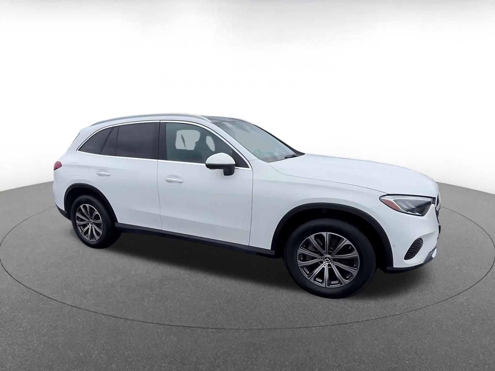 Thumbnail: 2024 Mercedes-Benz GLC - 2