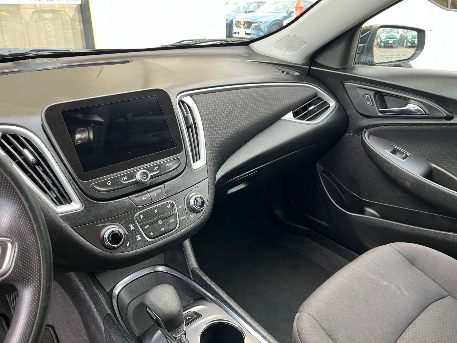 Thumbnail: 2023 Chevrolet Malibu - 35