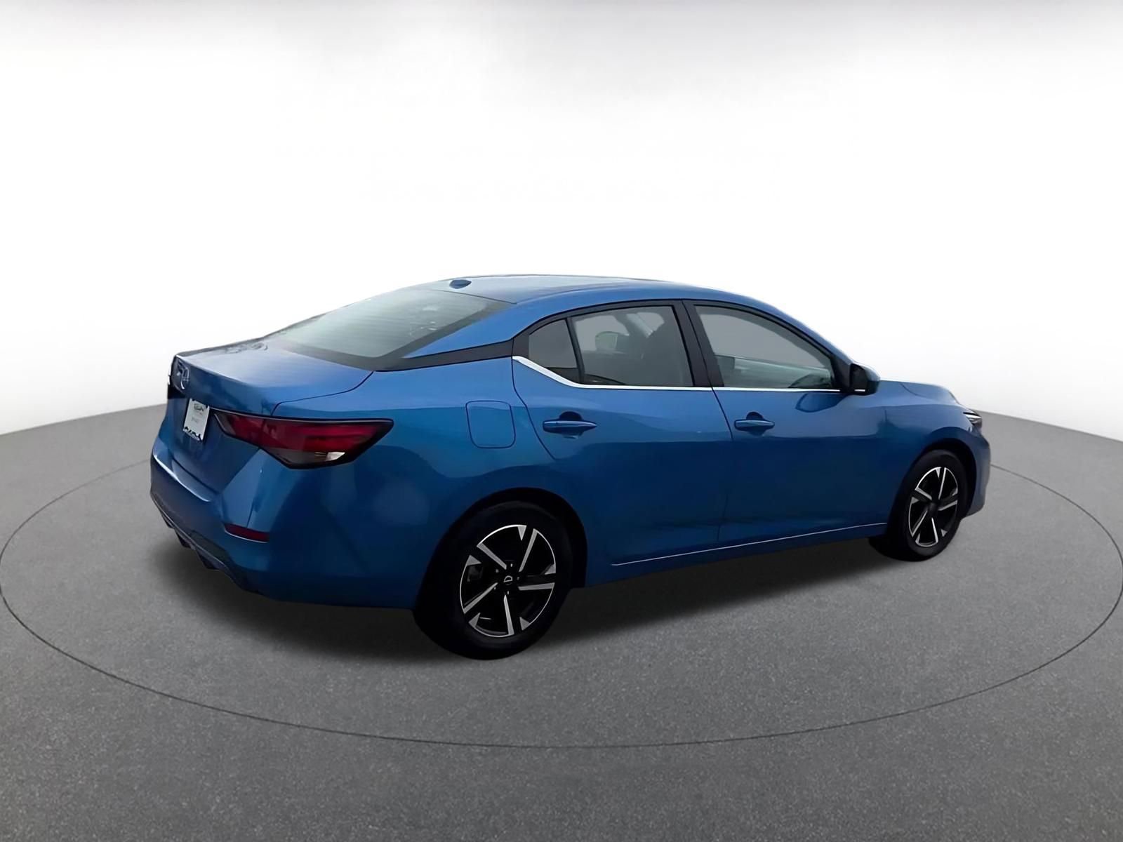 Thumbnail: 2025 Nissan Sentra - 15