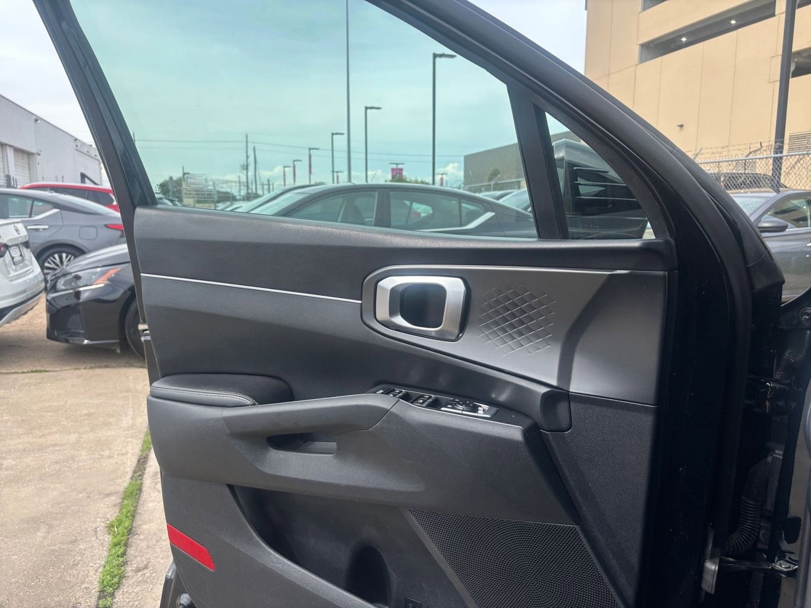 Thumbnail: 2024 Kia Sorento - 18