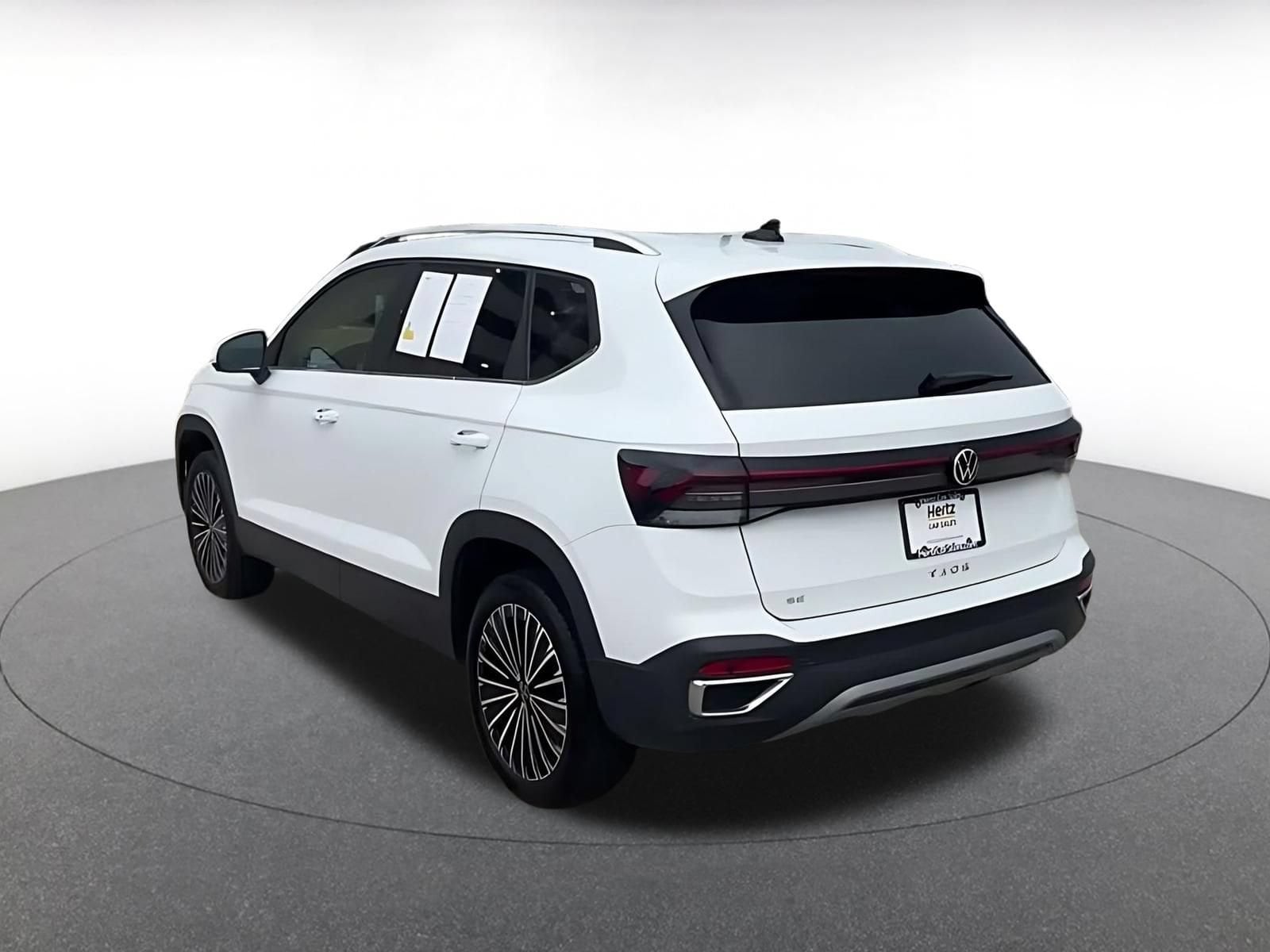 Thumbnail: 2026 Volkswagen Taos - 4