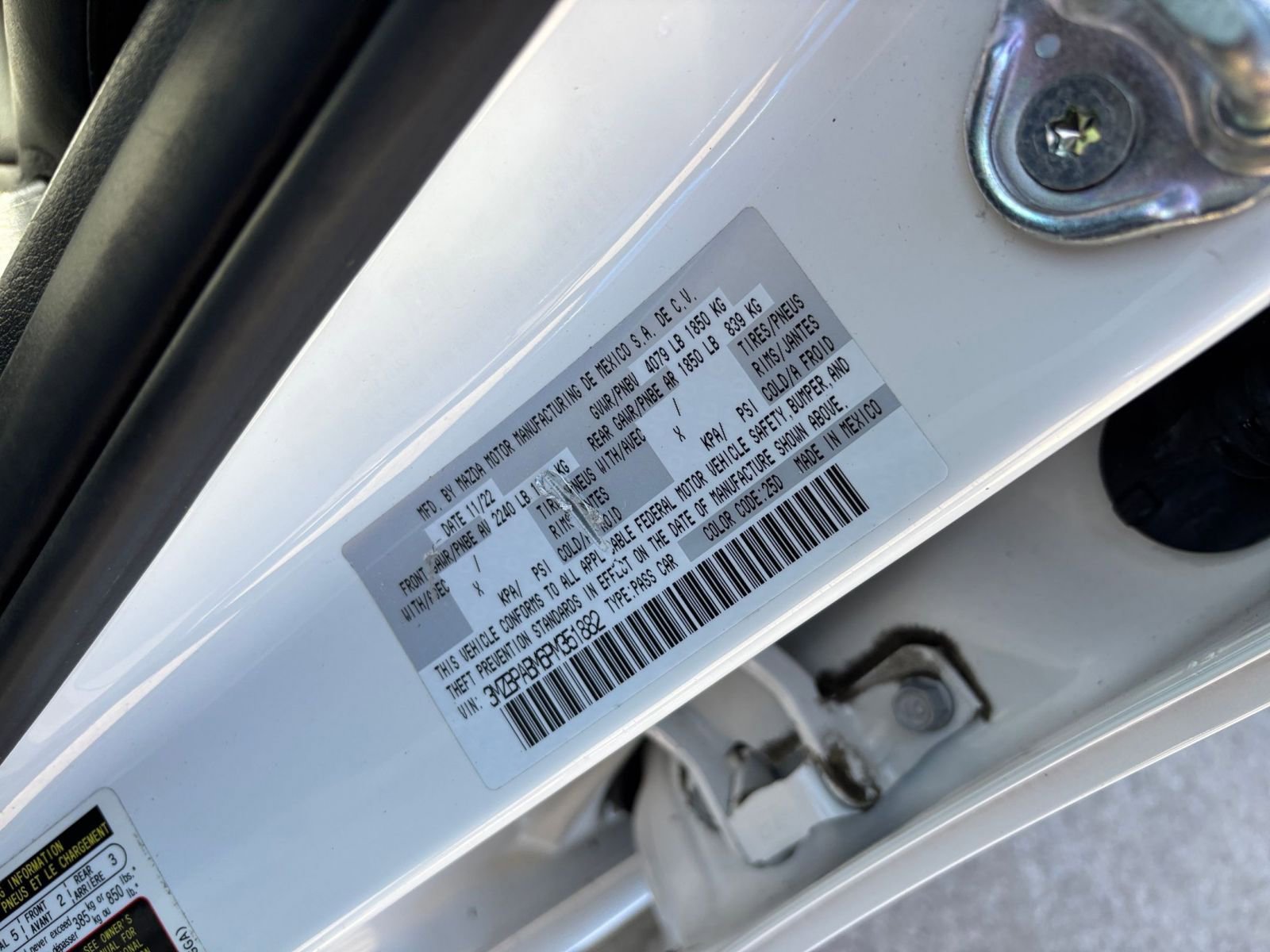 Thumbnail: 2023 Mazda Mazda3 - 27