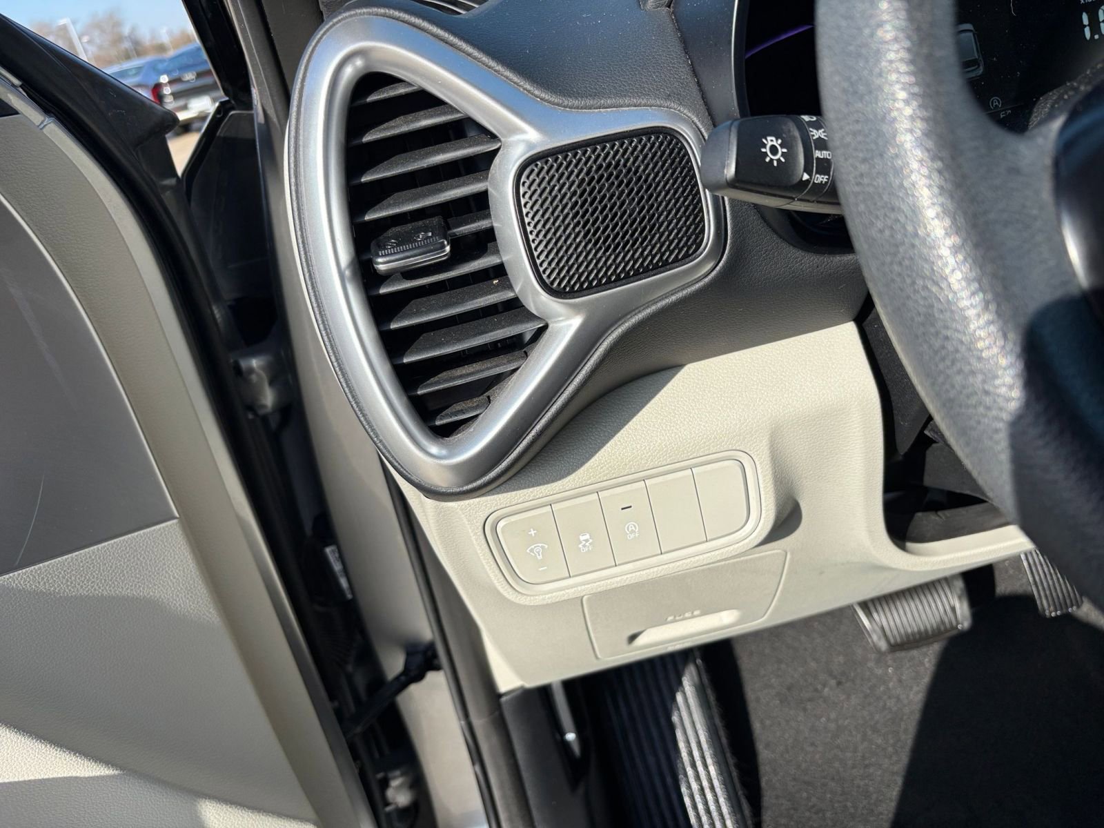 Thumbnail: 2025 Kia Soul - 32