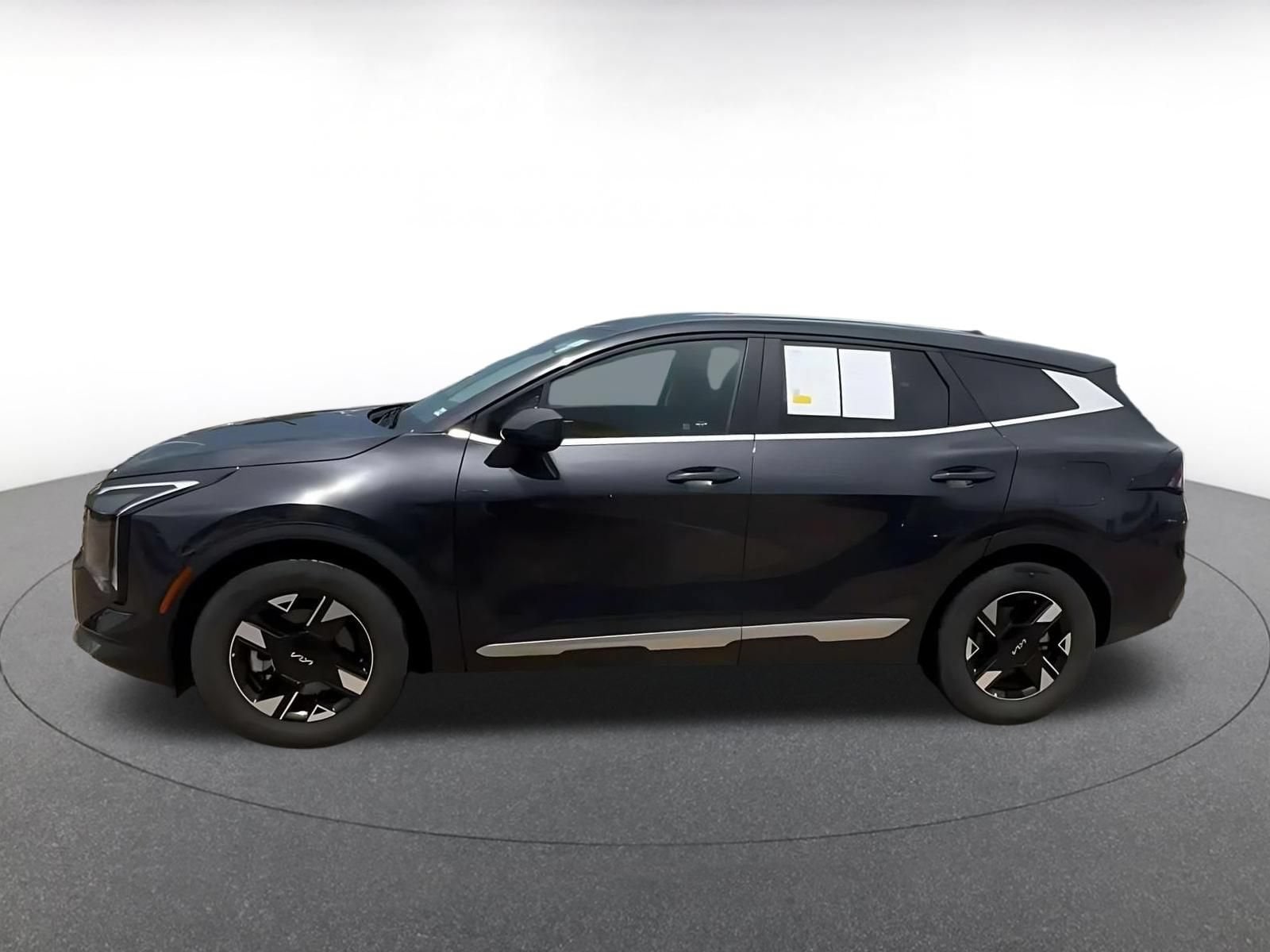 Thumbnail: 2026 Kia Sportage - 8
