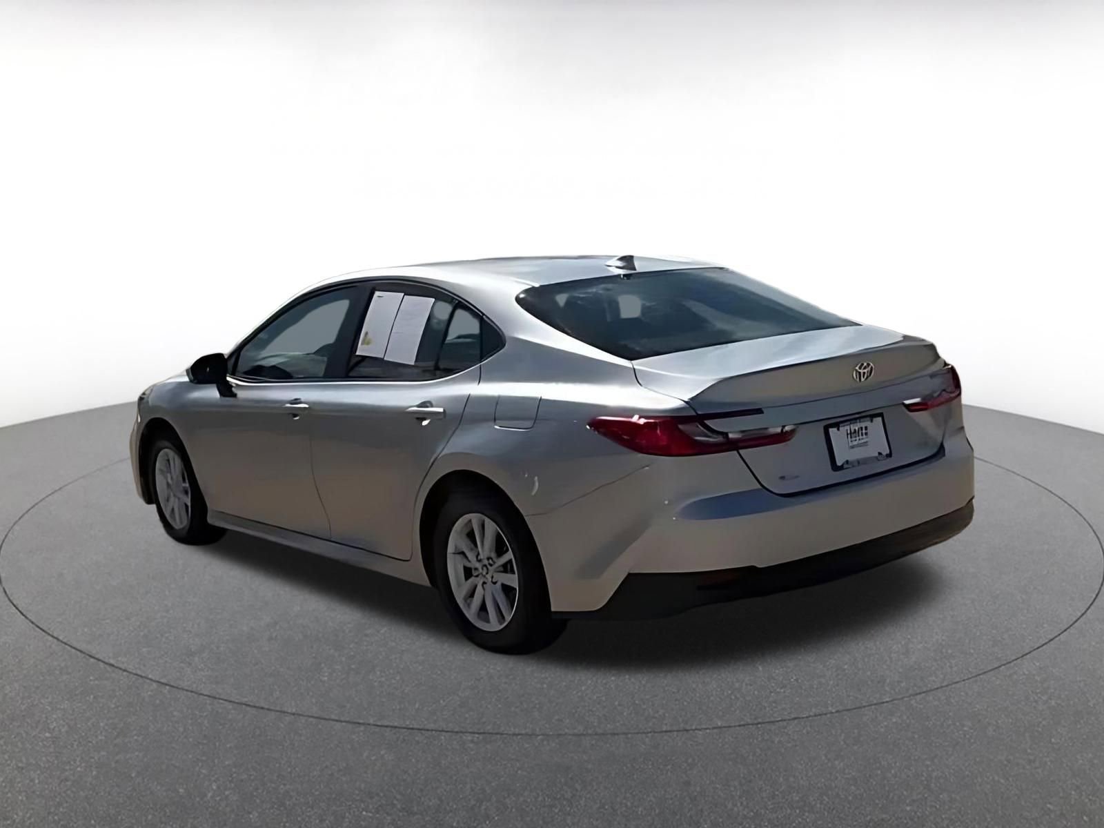 Thumbnail: 2025 Toyota Camry - 11