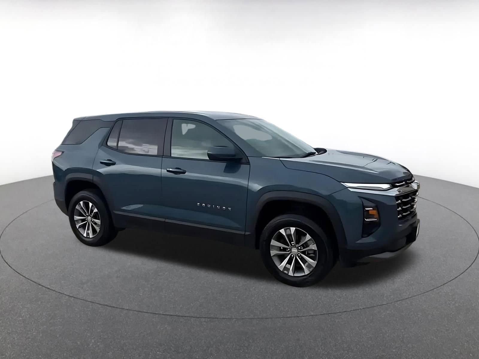 Thumbnail: 2025 Chevrolet Equinox - 2