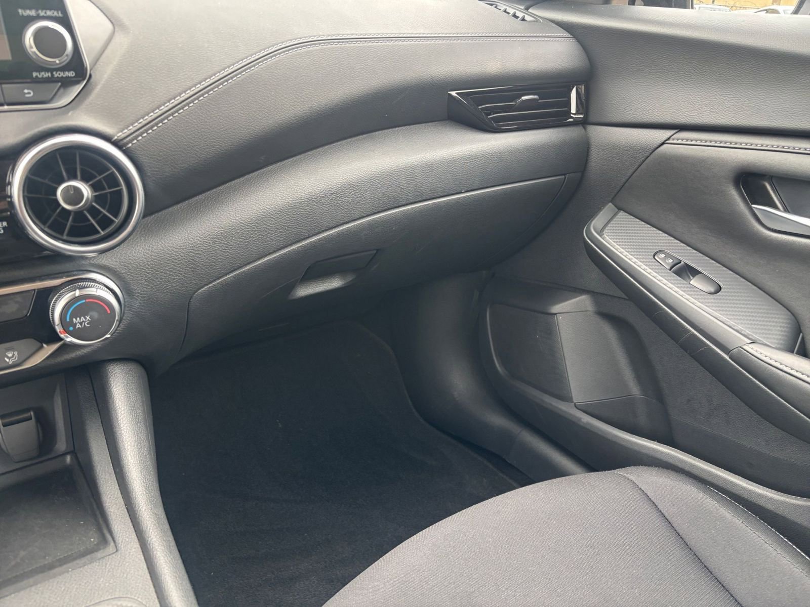 Thumbnail: 2025 Nissan Sentra - 33