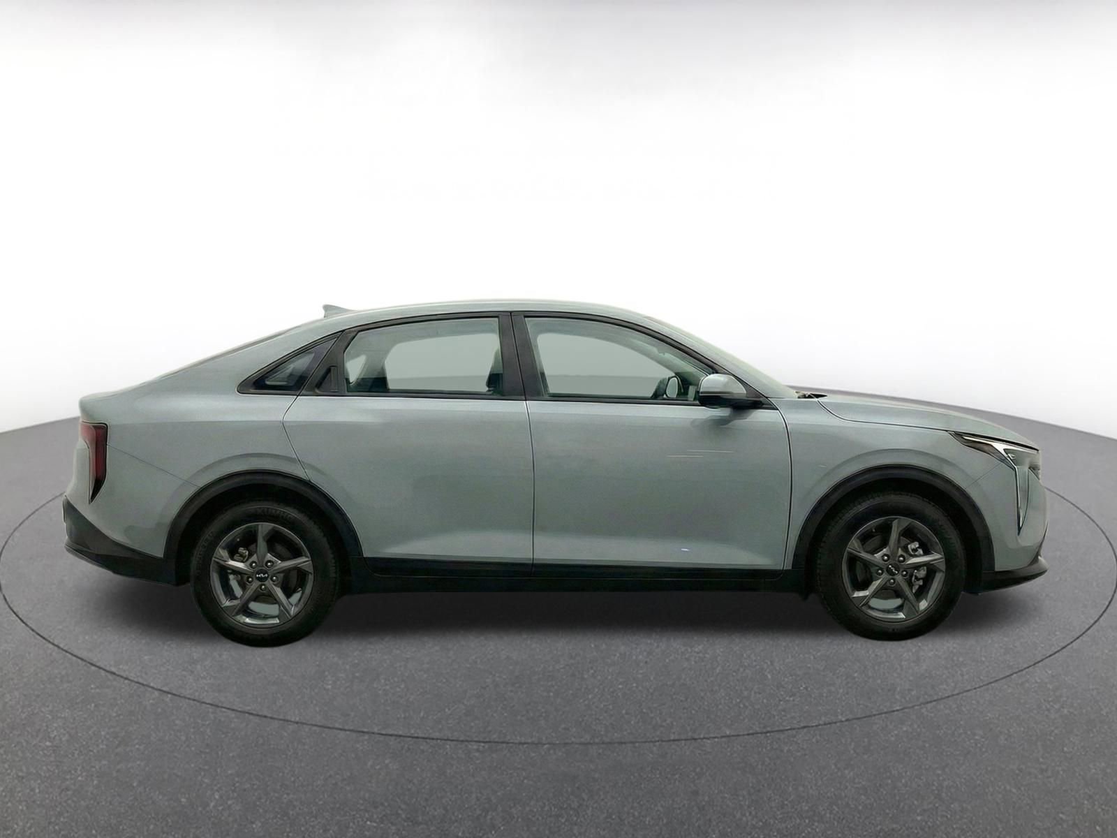 Thumbnail: 2025 Kia K4 - 10
