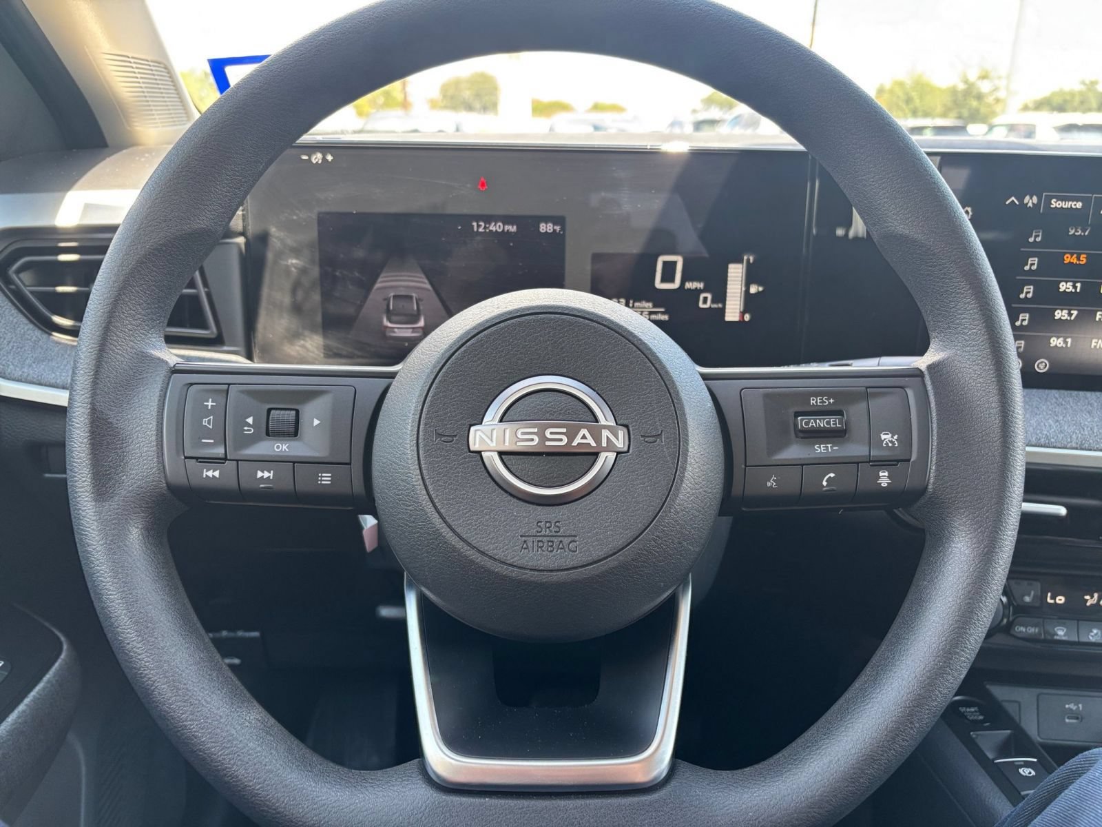 Thumbnail: 2026 Nissan Kicks - 26