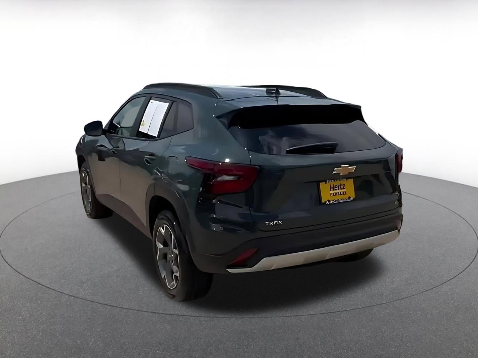 Thumbnail: 2025 Chevrolet Trax - 10