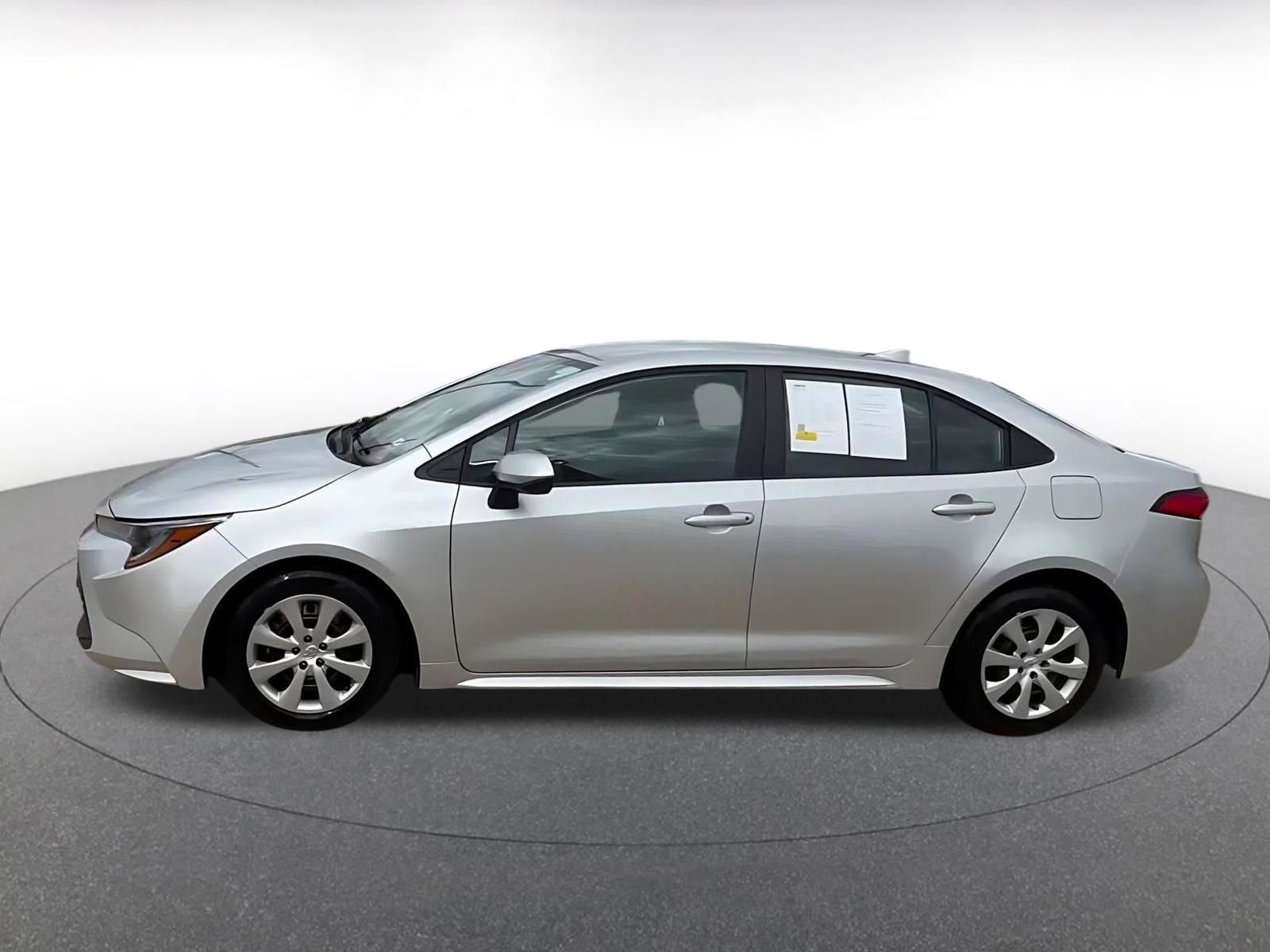 Thumbnail: 2025 Toyota Corolla - 9