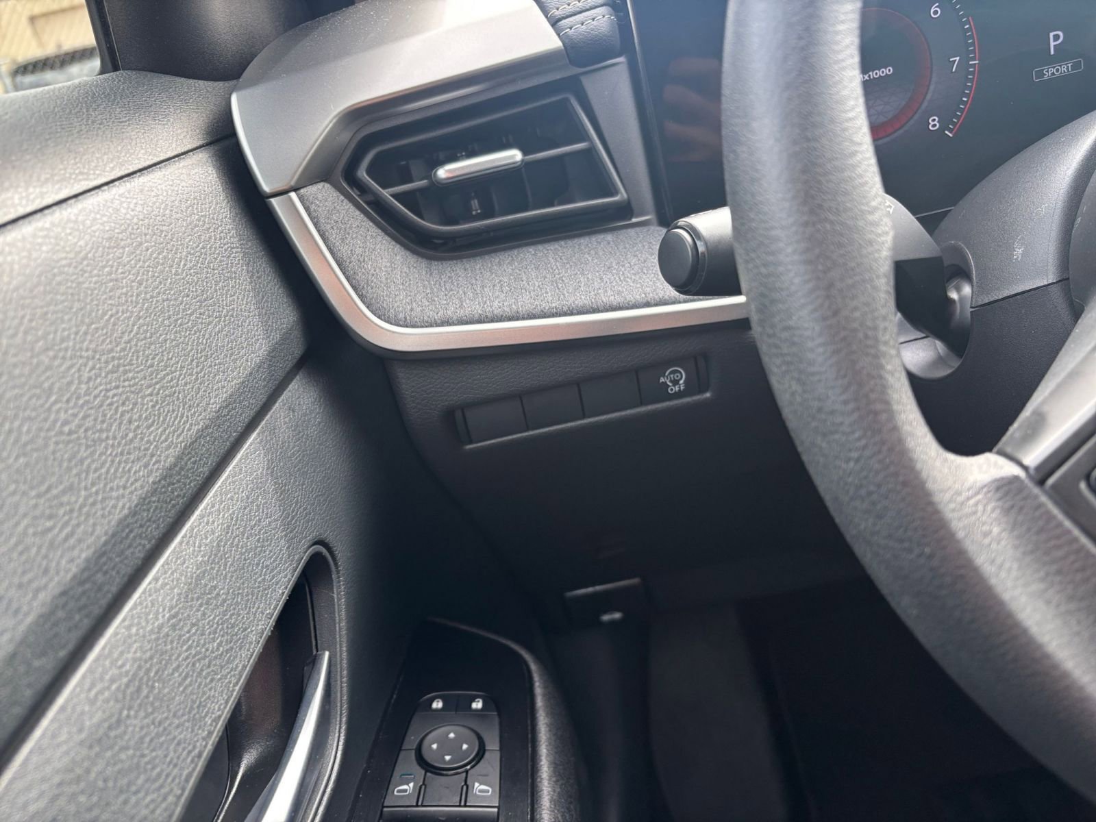 Thumbnail: 2025 Nissan Kicks - 32