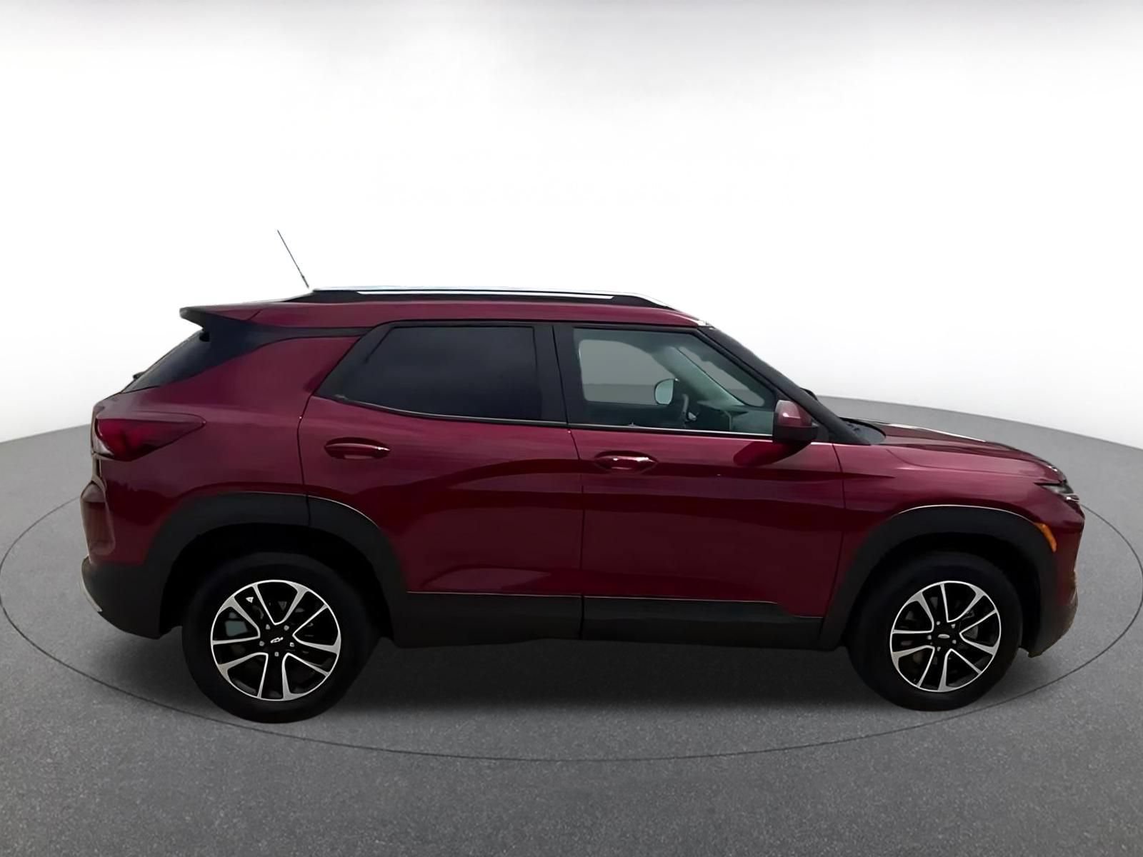 Thumbnail: 2025 Chevrolet TrailBlazer - 15