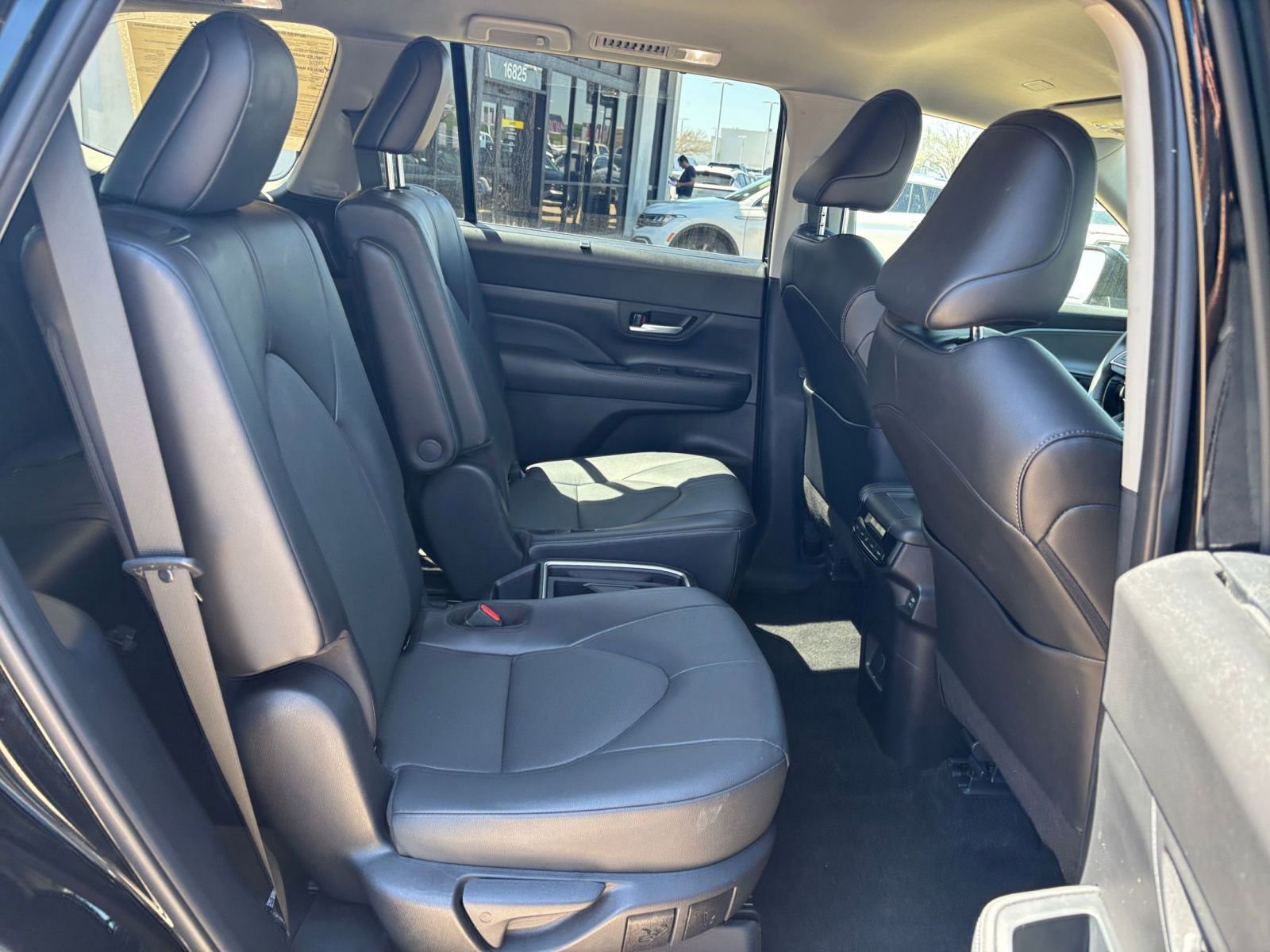 Thumbnail: 2025 Toyota Grand Highlander - 27