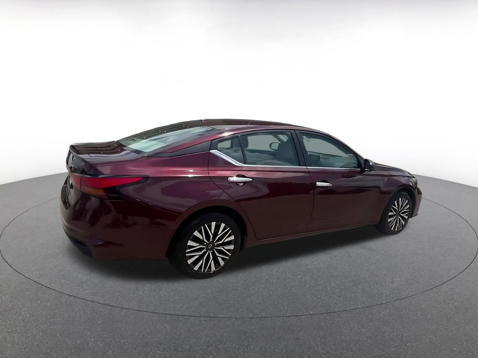 Thumbnail: 2025 Nissan Altima - 14