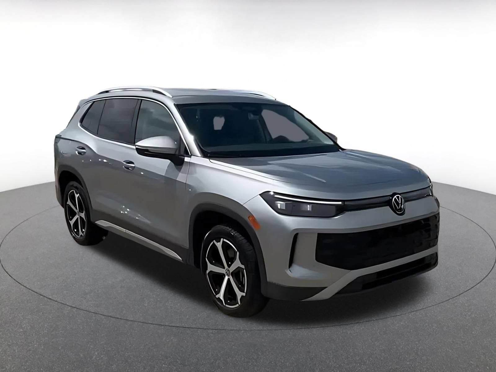 Thumbnail: 2026 Volkswagen Tiguan - 3