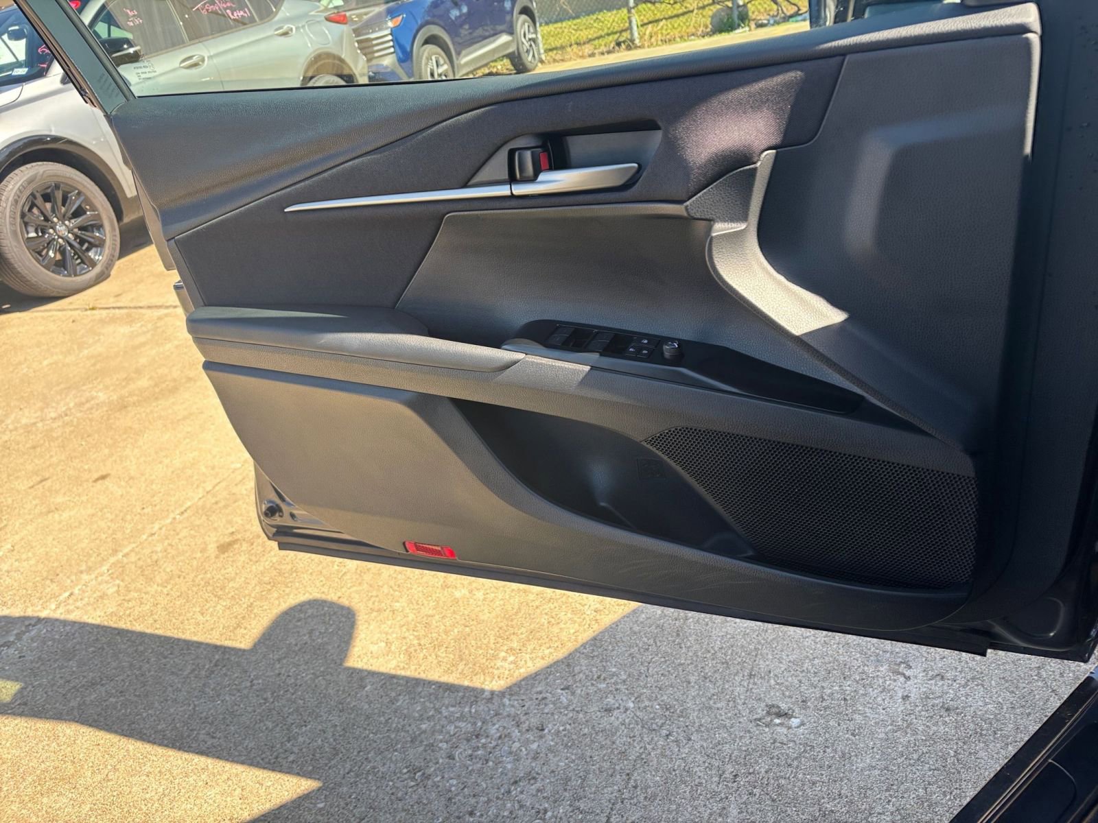 Thumbnail: 2025 Toyota Camry - 20