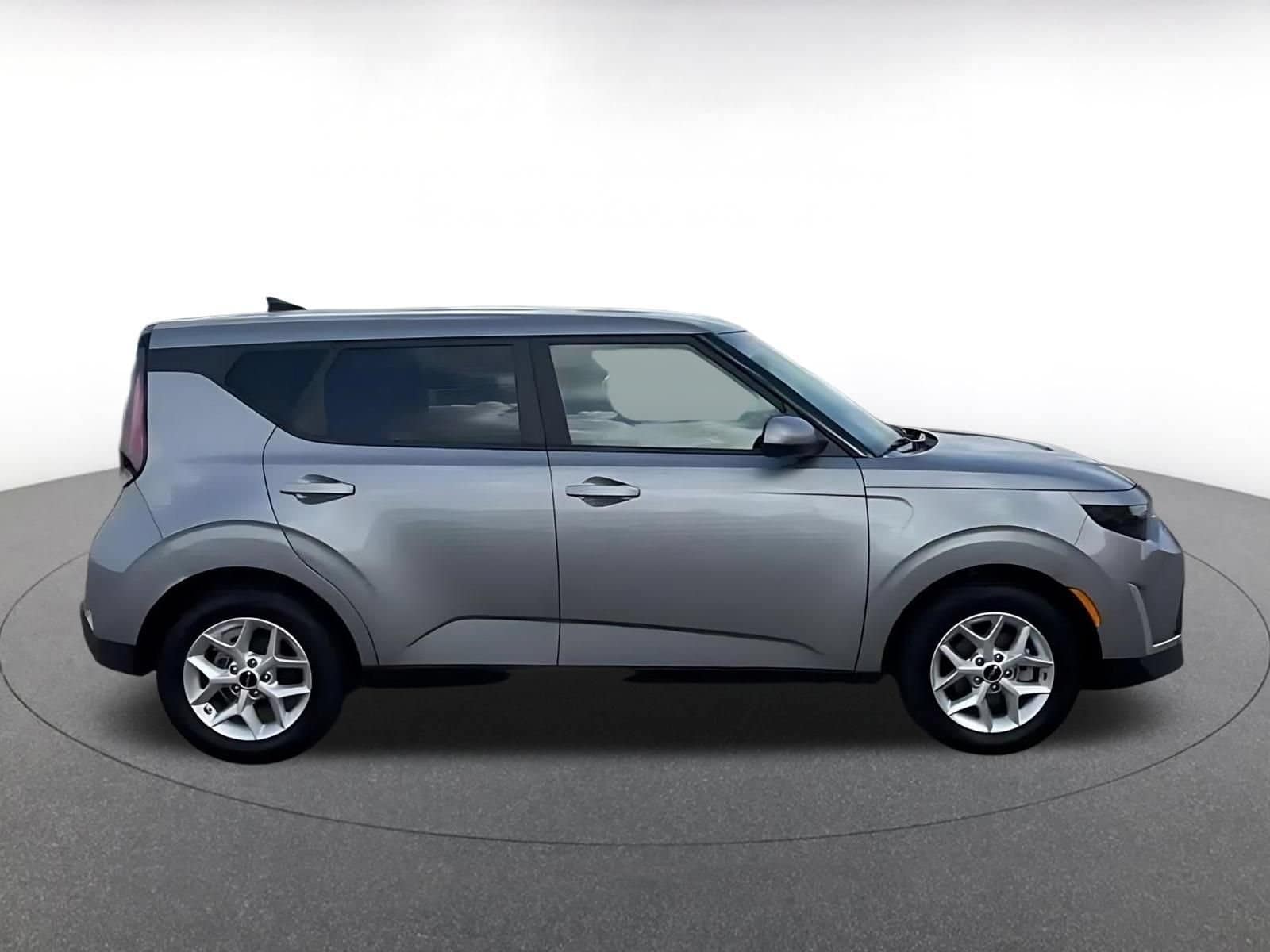 Thumbnail: 2025 Kia Soul - 16