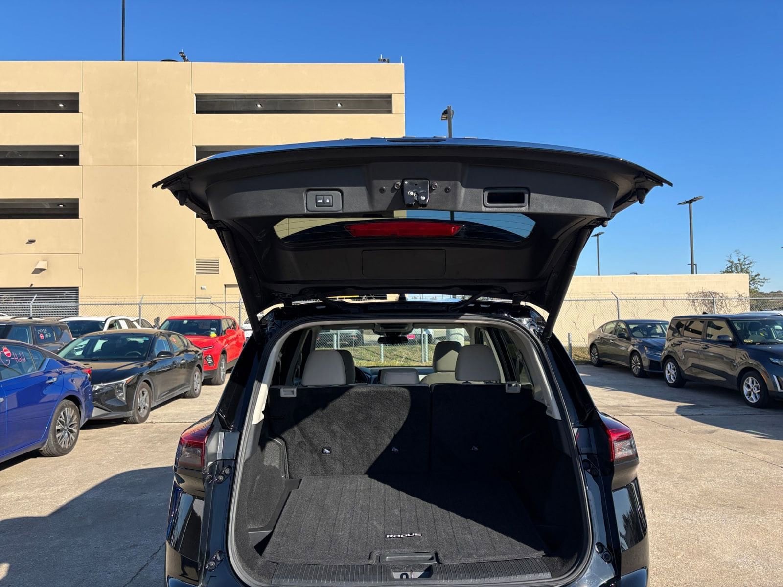 Thumbnail: 2025 Nissan Rogue - 31