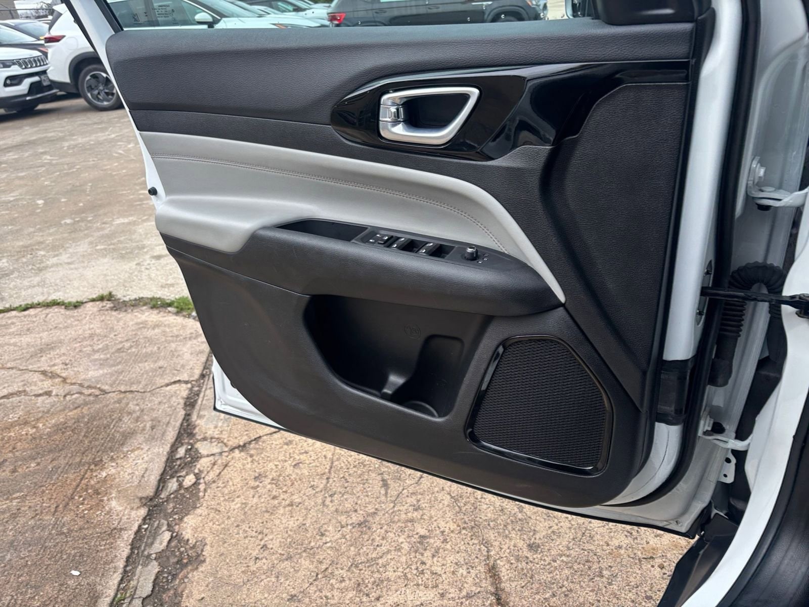 Thumbnail: 2025 Jeep Compass - 18