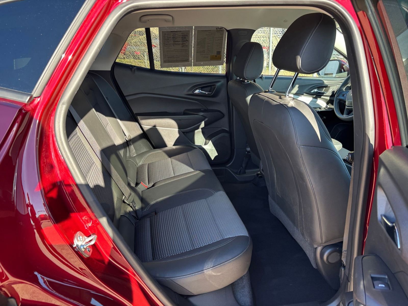 Thumbnail: 2025 Chevrolet Trax - 23