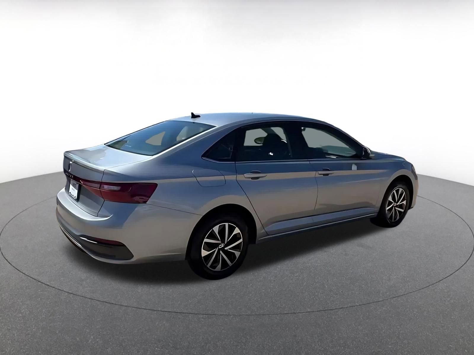 Thumbnail: 2025 Volkswagen Jetta - 15