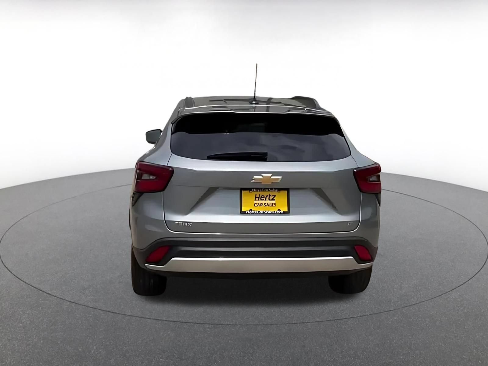 Thumbnail: 2025 Chevrolet Trax - 12