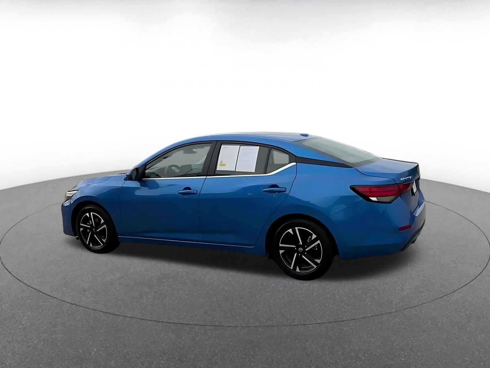 Thumbnail: 2025 Nissan Sentra - 10