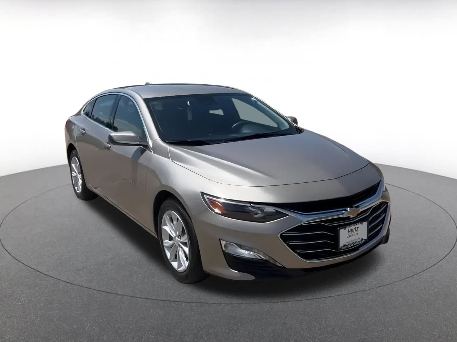 Thumbnail: 2024 Chevrolet Malibu - 3