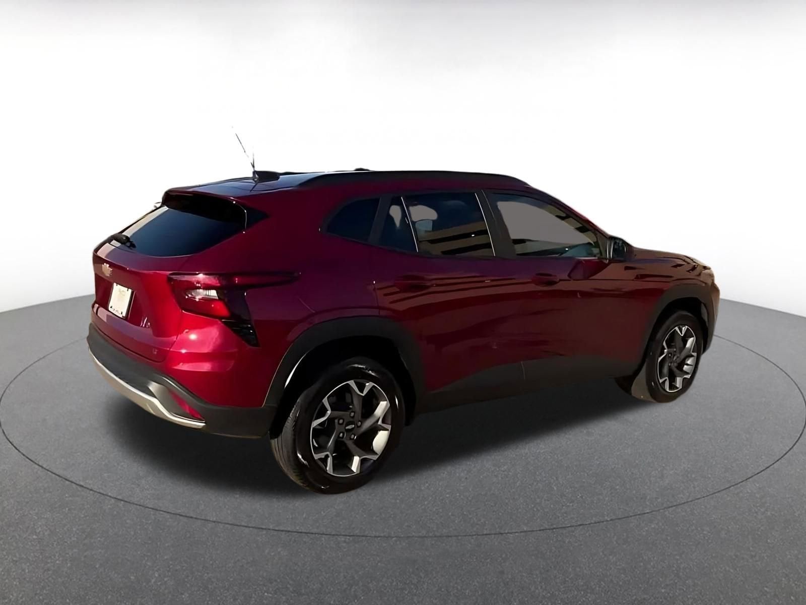 Thumbnail: 2025 Chevrolet Trax - 14