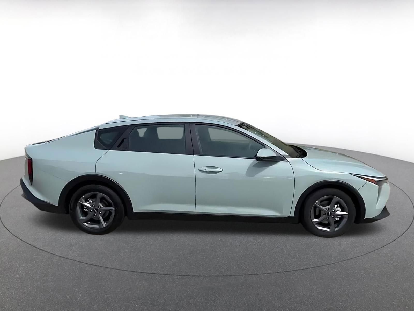 Thumbnail: 2025 Kia K4 - 16