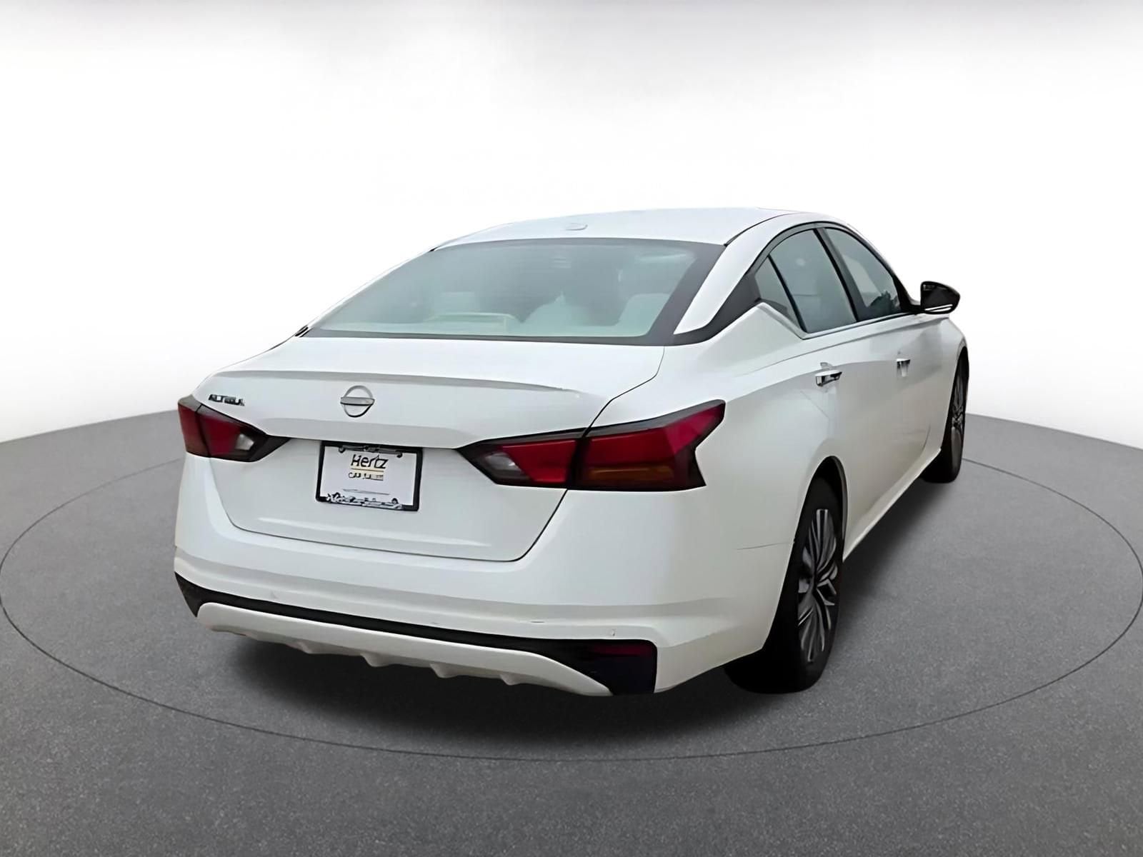 Thumbnail: 2025 Nissan Altima - 15