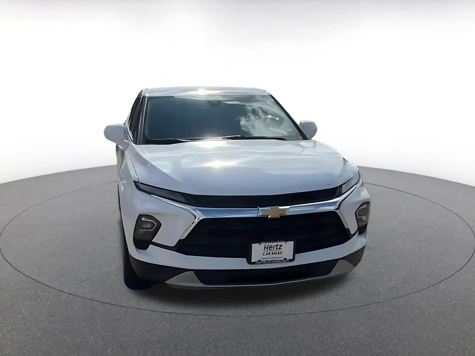 Thumbnail: 2026 Chevrolet Blazer - 4