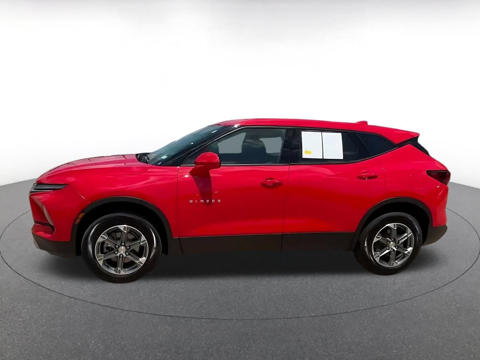 Thumbnail: 2026 Chevrolet Blazer - 8
