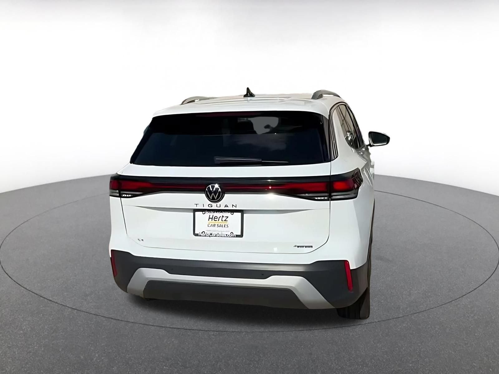 Thumbnail: 2026 Volkswagen Tiguan - 13
