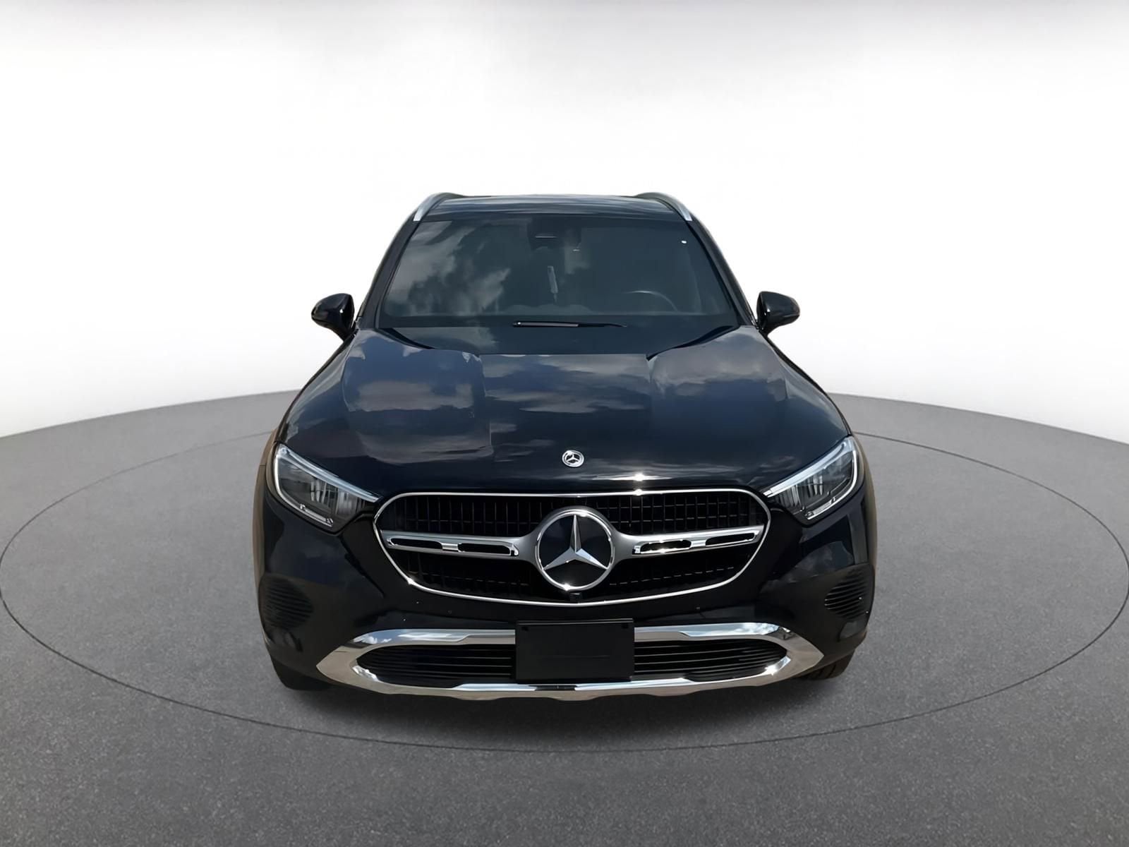 Thumbnail: 2024 Mercedes-Benz GLC - 3
