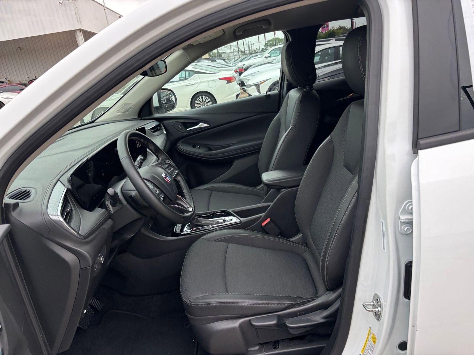 Thumbnail: 2025 Buick Encore GX - 25