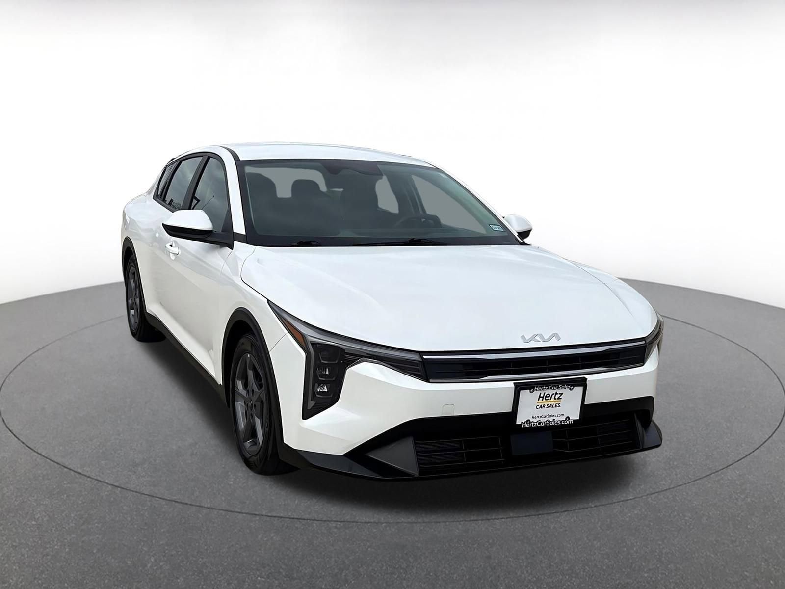 Thumbnail: 2025 Kia K4 - 1